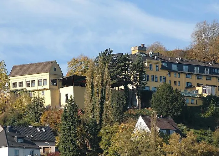 Burghotel Volmarstein 3* וטר